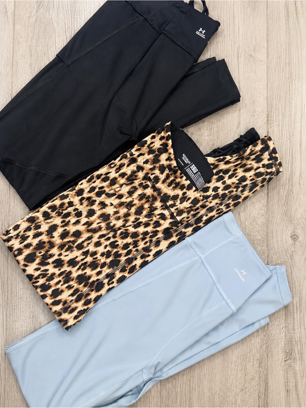 Under Armour& Victoria’s Secret Leggins Bundle Size M 3 Pack